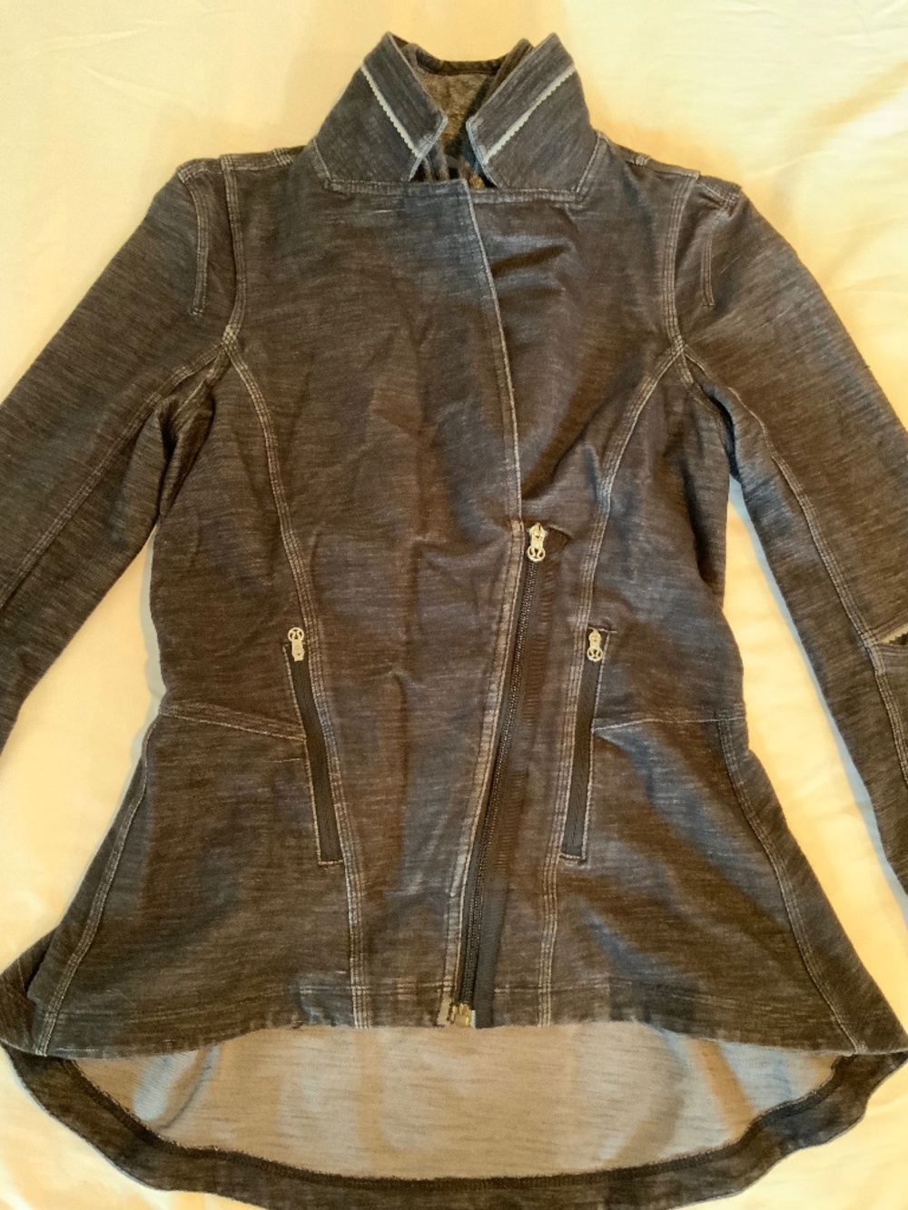 Lululemon Womens Ride On Black/Grey Size 6 Peplum Jacket